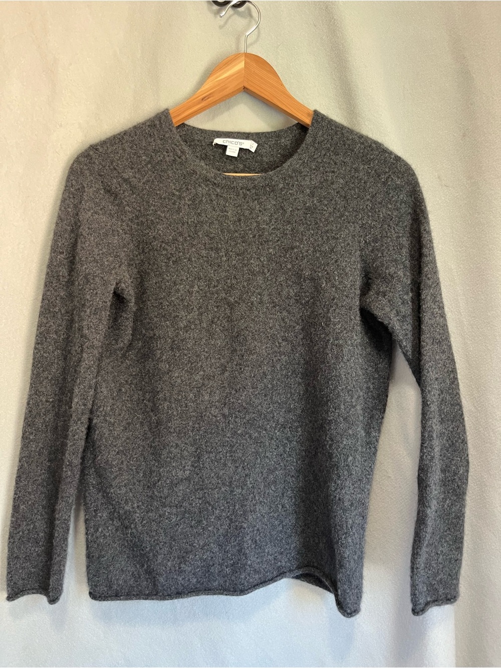 Chico’s 100% Cashmere Sweater Size 1 Medium Gray Charcoal Crewneck Long Sleeve